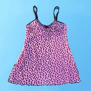 Early 2000s VTG, pink mesh lingerie top with black velvet hearts 💕